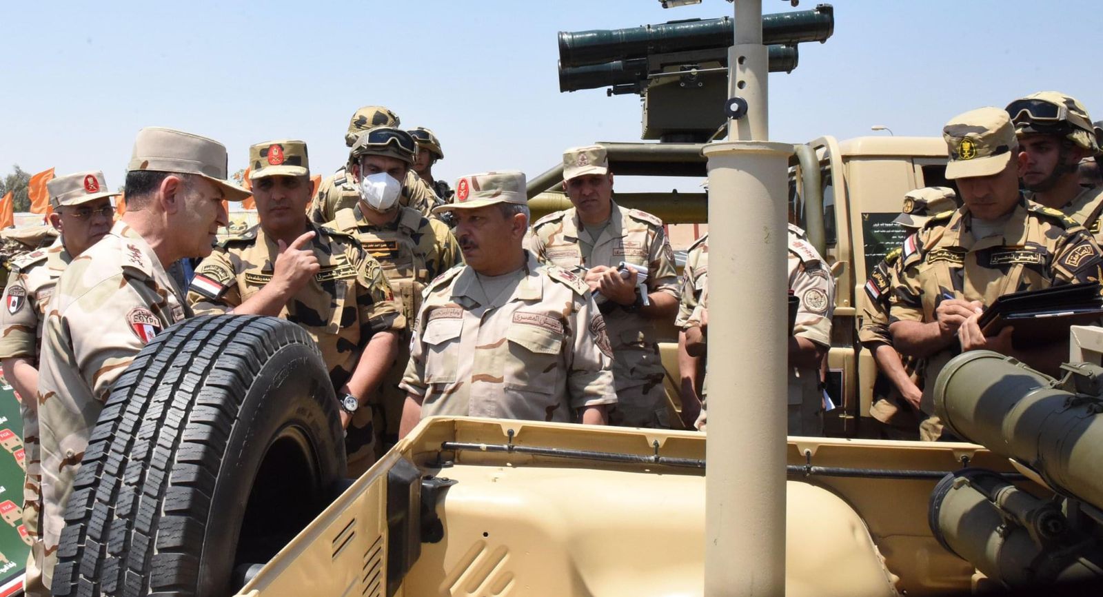 إجراءات تفتيش الحرب لوحدات قوات الصاعقة