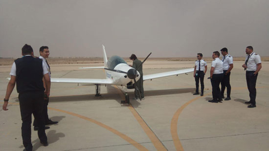 الطيار-الأصغر-فى-العالم-بمطارات-مصر