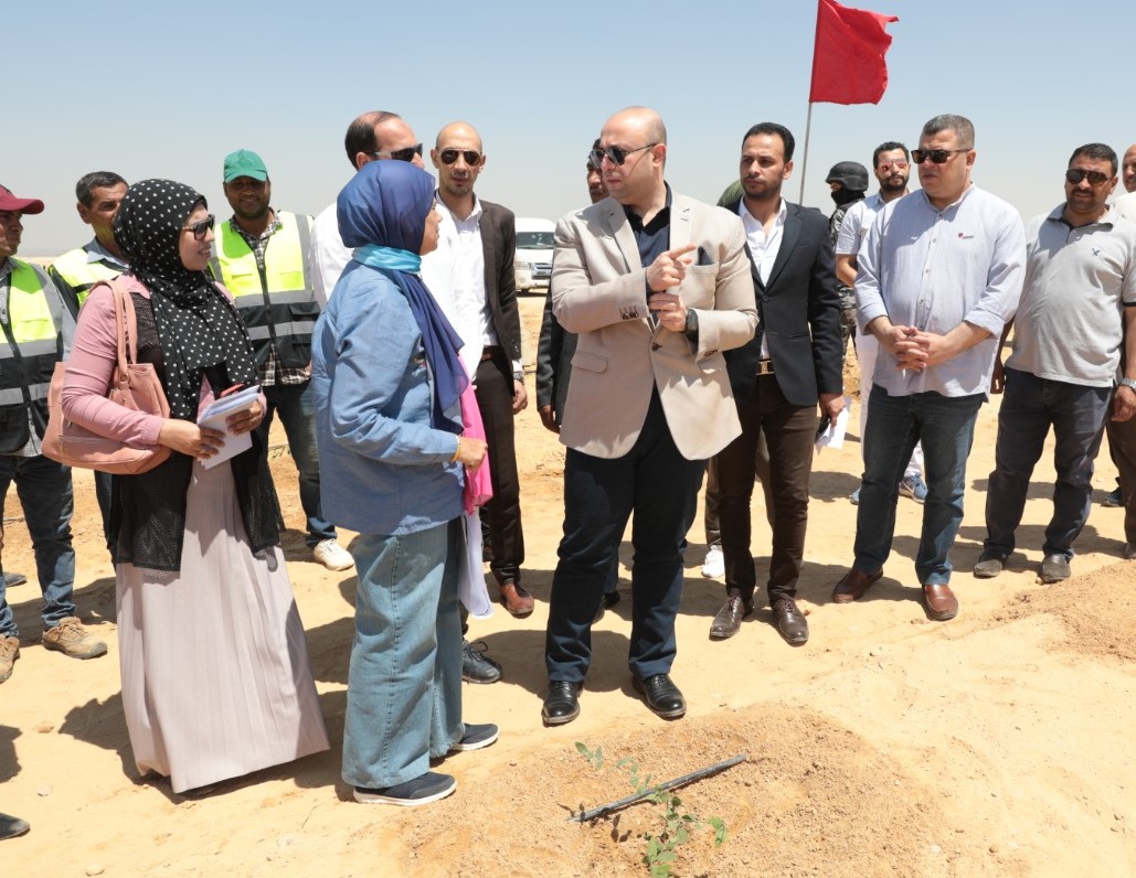 محافظ بني سويف يعطي إشارة بدء تشغيل محطة الري  ضمن الحل الدائم لإصلاح منظومة الصرف بمنطقة بياض العرب (1)