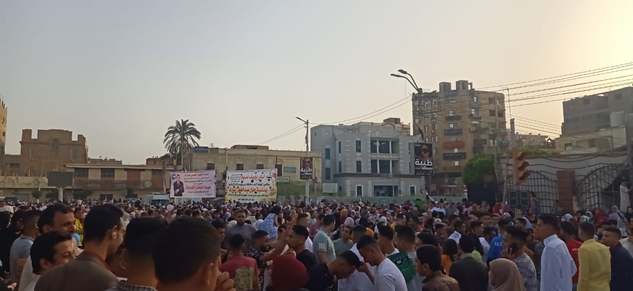  مظاهر الاحتفالات بالعيد مدينة بنى سويف (2)