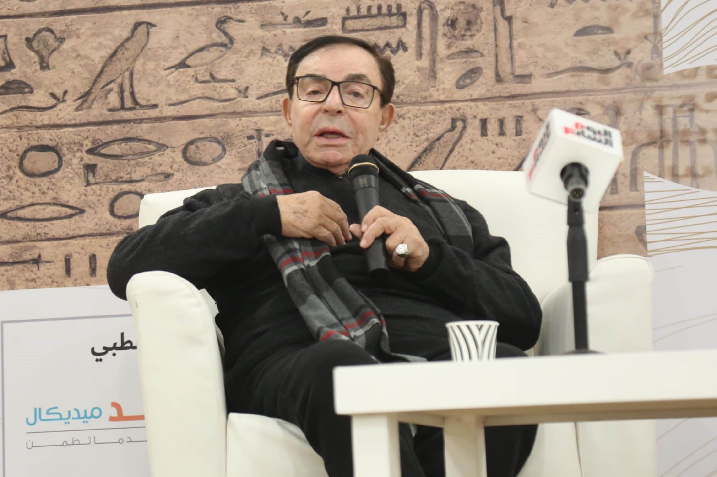 رحيل سمير صبري بعد انتهاء العمل الفني لفترة طويلة بين المثيل والتمثيل للبرامج - اليوم السابع