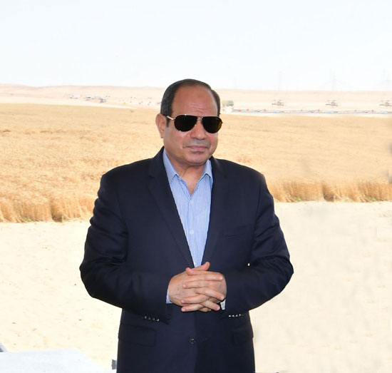 الرئيس السيسي يشهد افتتاح مشروع مستقبل مصر للإنتاج الزراعى (1)