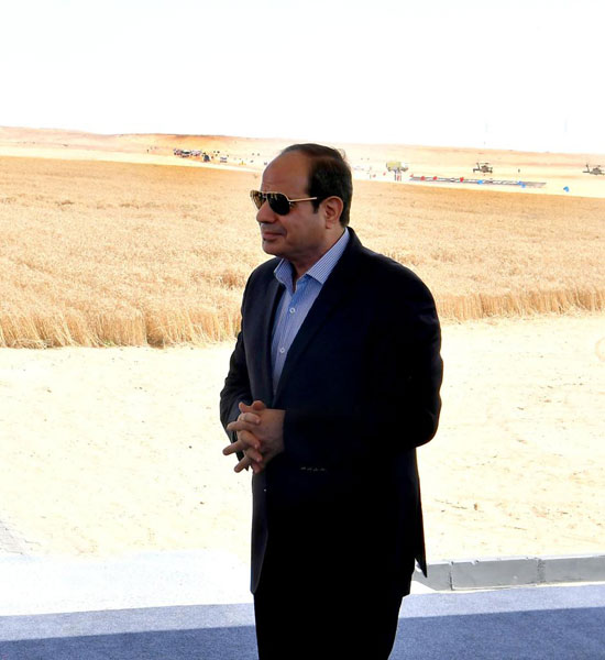 الرئيس السيسي يشهد افتتاح مشروع مستقبل مصر للإنتاج الزراعى (9)