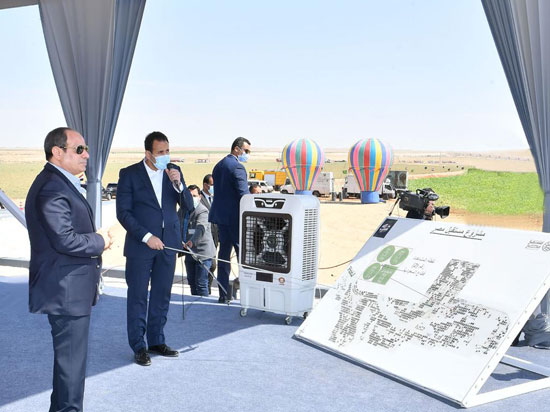 الرئيس السيسي يشهد افتتاح مشروع مستقبل مصر للإنتاج الزراعى (5)