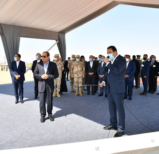 الرئيس السيسي يشهد افتتاح مشروع مستقبل مصر للإنتاج الزراعى (3)