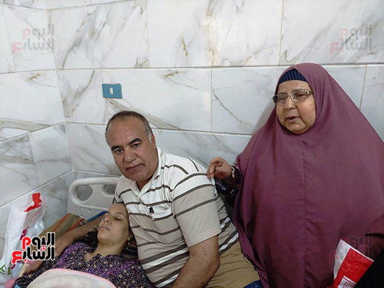 والدة التوائم الخمس داخل مستشفى المنشاوي بمدينة طنطا (12)