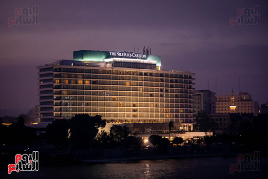 فنادق القاهرة تزين النيل