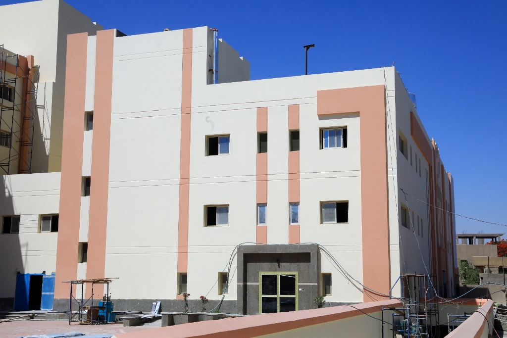 تجهيزات مستشفى جهينة بسوهاج (4)