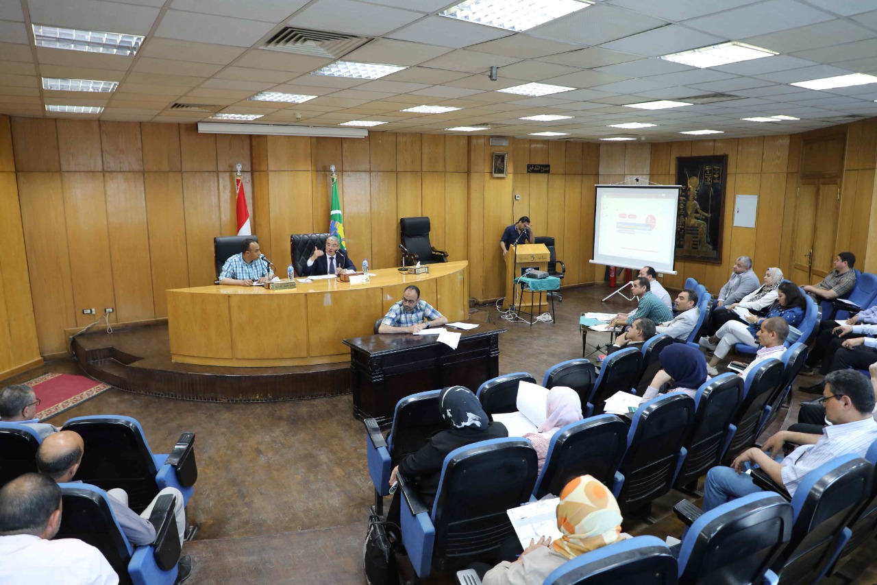  الاجتماع الدوري لمتابعة مشروعات المبادرة الرئاسية  (6)