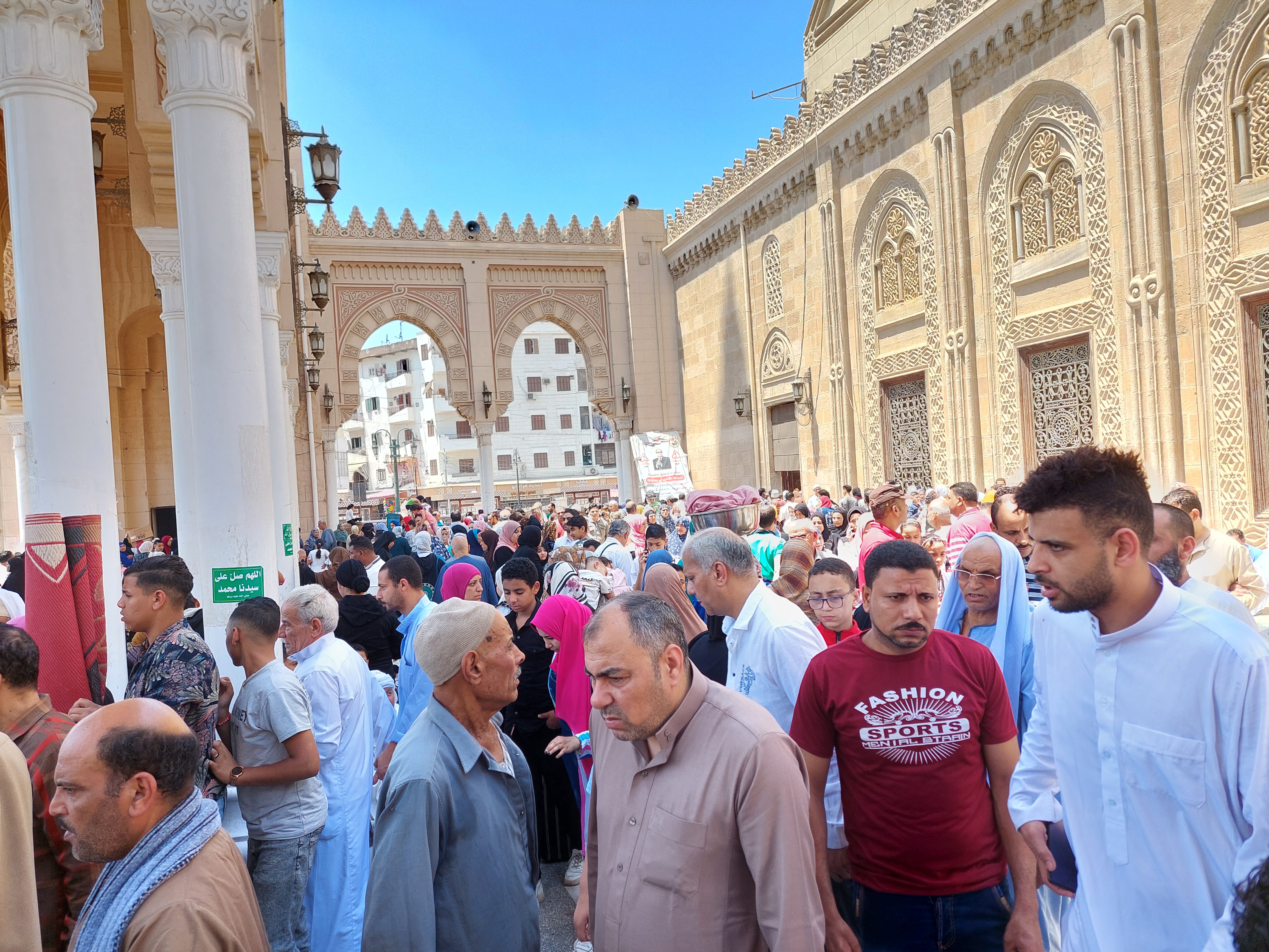 آلاف على مسجد سيدى أحمد البدوي بطنطا  (5)