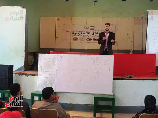 جانب-من-القوافل-التعليمية-بحياة-كريمة