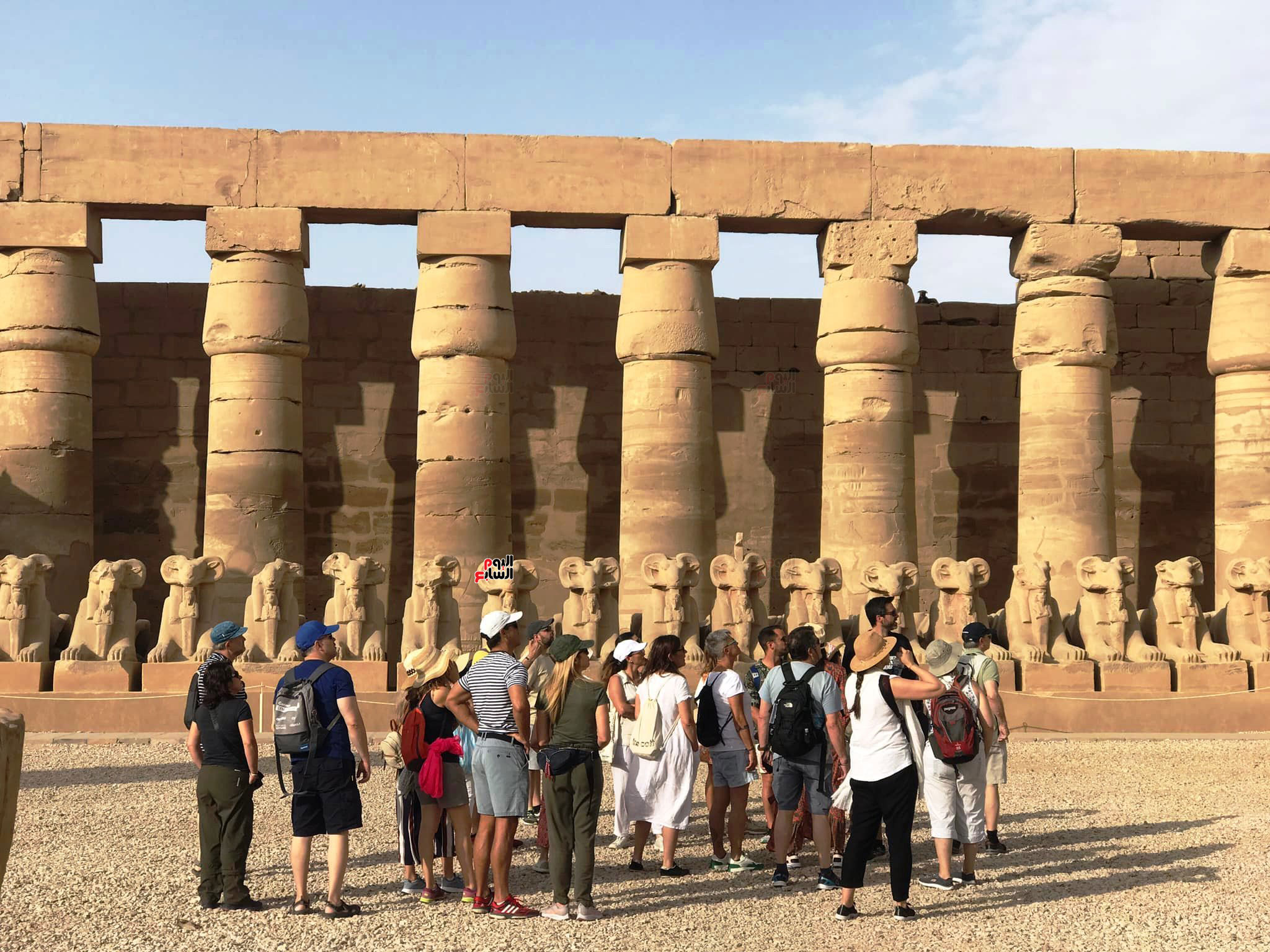 الأقصر-تشهد-حالة-من-الرواج-السياحى-والإقبال-المميز-للأفواج-السياحية-(7)