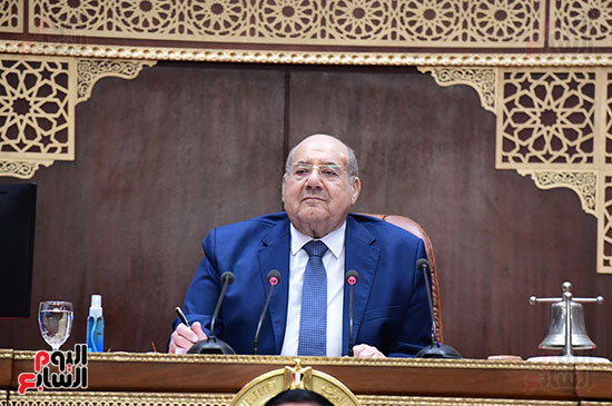 الجلسة العامة لمجلس الشيوخ (8)