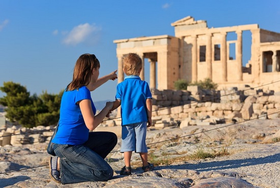 الاطفال في اليونان