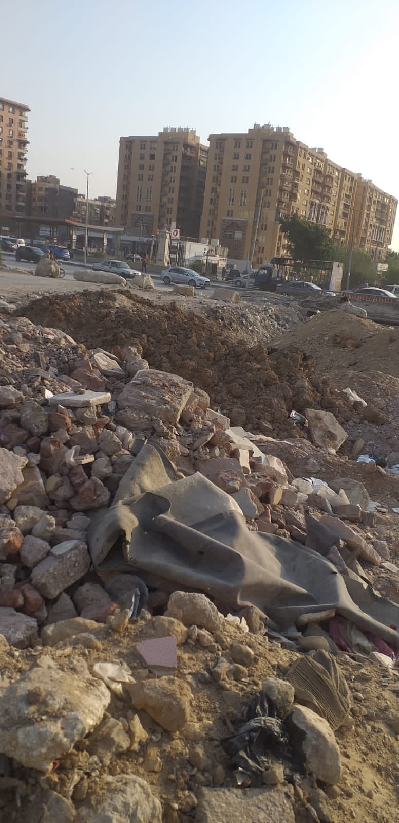 ازالة فورية لتعدى بالردم على مخر سيل طره بمحافظة القاهرة