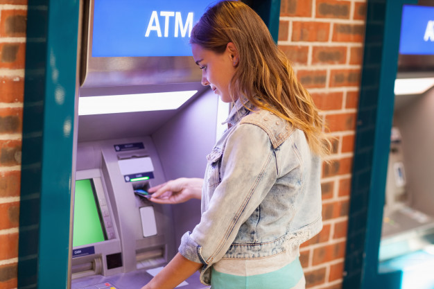 اتيكيت التعامل الصحيح مع الـ ATM