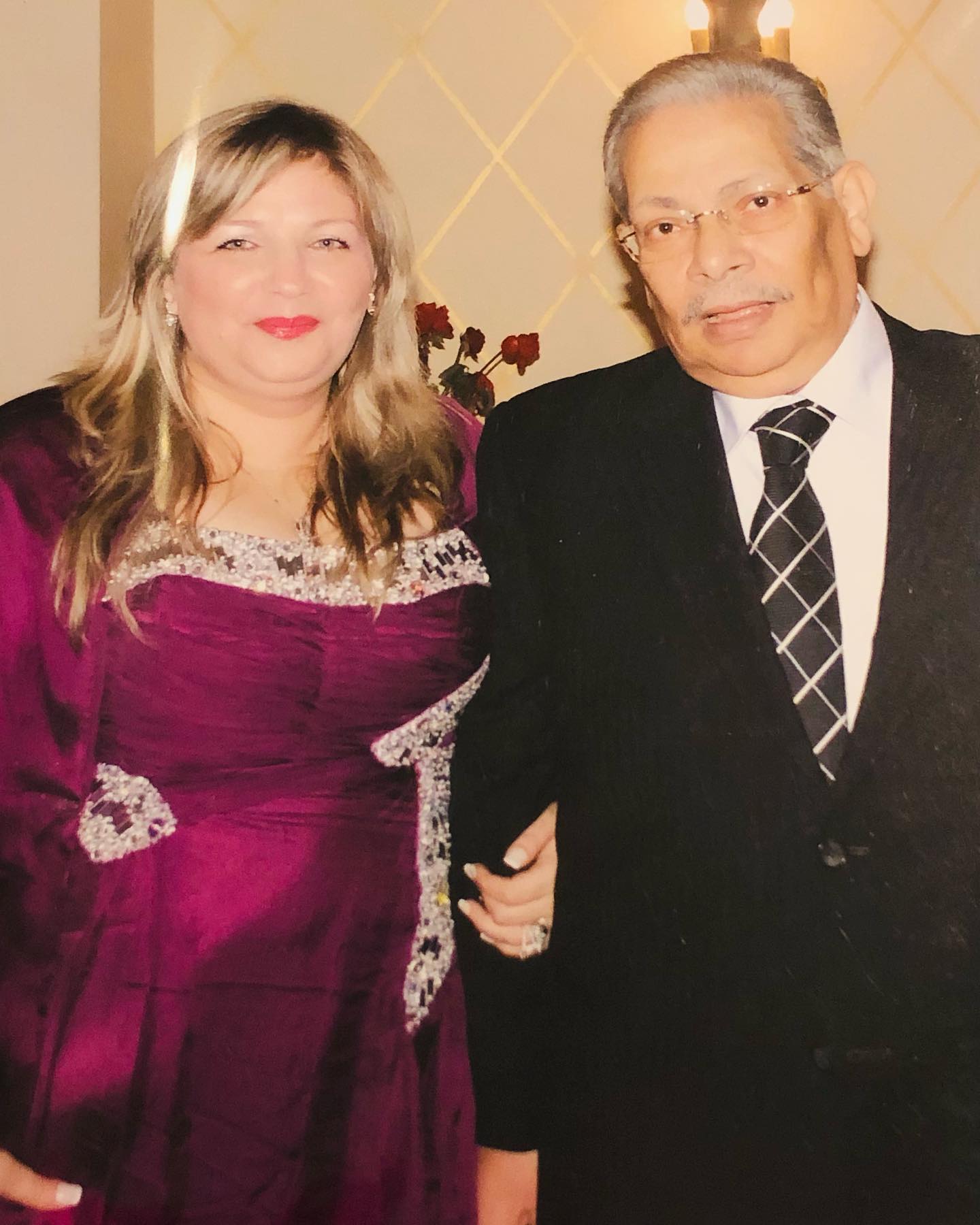 عبير منير مع زوجها الراحل أسامة أنور عكاشة