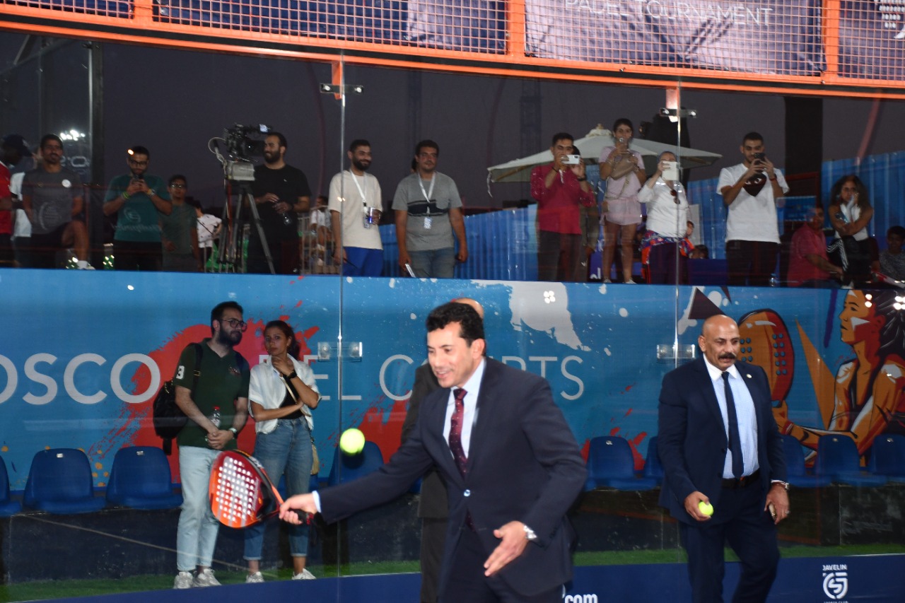 وزير الرياضة يفتتح أول بطولة بادل تنس فى العاصمة الإدارية (9)
