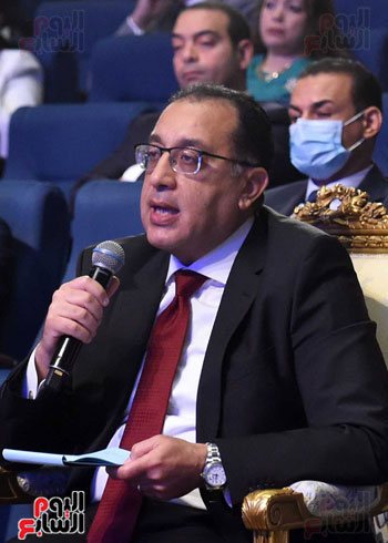 تعقيب رئيس الوزراء خلال مؤتمر مصر تستطيع للصناعة (7)