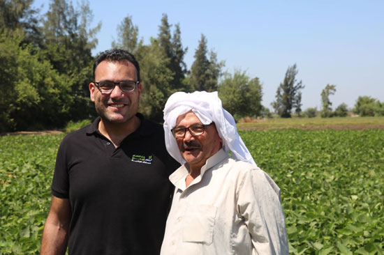 بنك-الطعام-المصري-يتفقد-مشروع-دعم-صغار-المزارعين-بالغربية-(2)