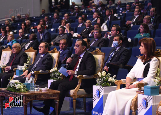 تعقيب رئيس الوزراء خلال مؤتمر مصر تستطيع للصناعة (3)