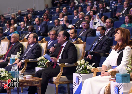 تعقيب رئيس الوزراء خلال مؤتمر مصر تستطيع للصناعة (5)