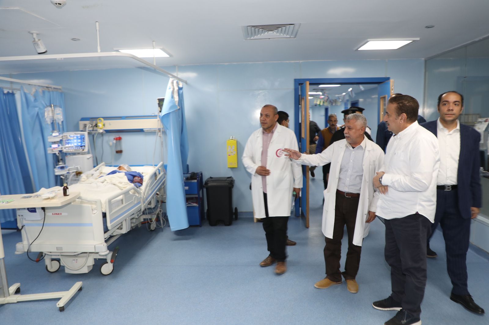 محافظ المنوفية يتفقد مبنى الطوارئ الجديد بمستشفى شبين الكوم التعليمى (1)