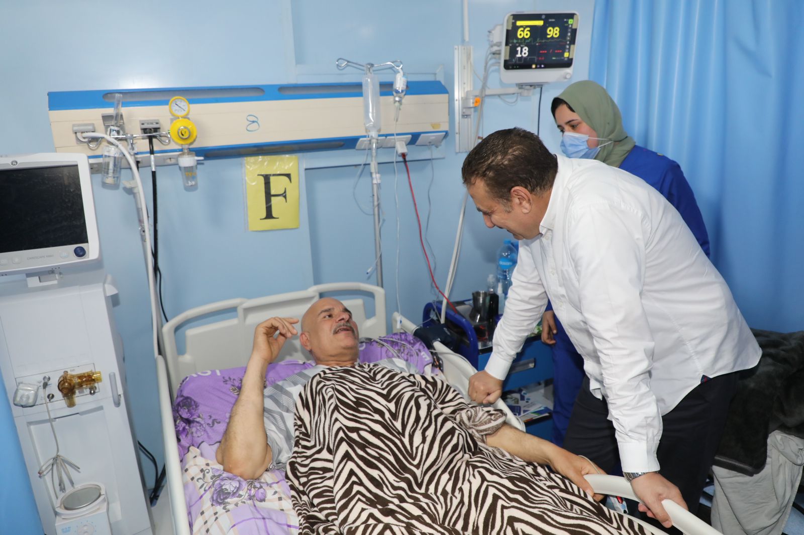 محافظ المنوفية يتفقد مبنى الطوارئ الجديد بمستشفى شبين الكوم التعليمى (3)