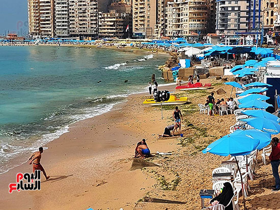 شواطئ-الاسكندرية-فى-عيد-الفطر-(2)