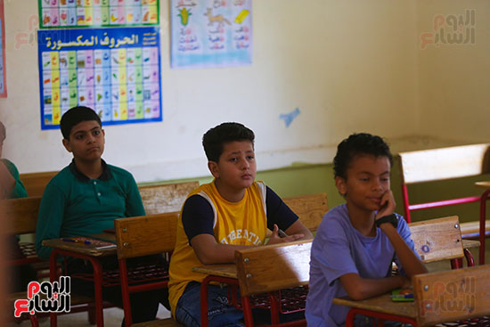 الطلبه قبل الامتحان 