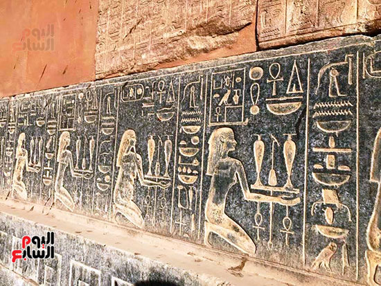 الطقوس-الفرعونية-على-جدران-صالات-المعبد