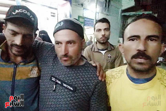 الصائدون-أسرهم الصائدون-أسرهم