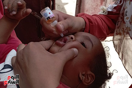 تطعيم-أطفال-الأقصر-ضمن-الحملة-المحدودة-للتطعيم-ضد-شلل-الأطفال-(8)