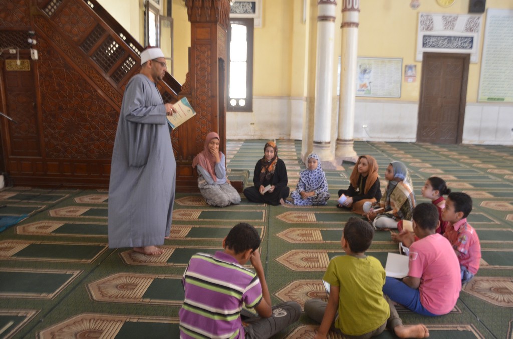 جانب من دعم الأطفال بالمساجد