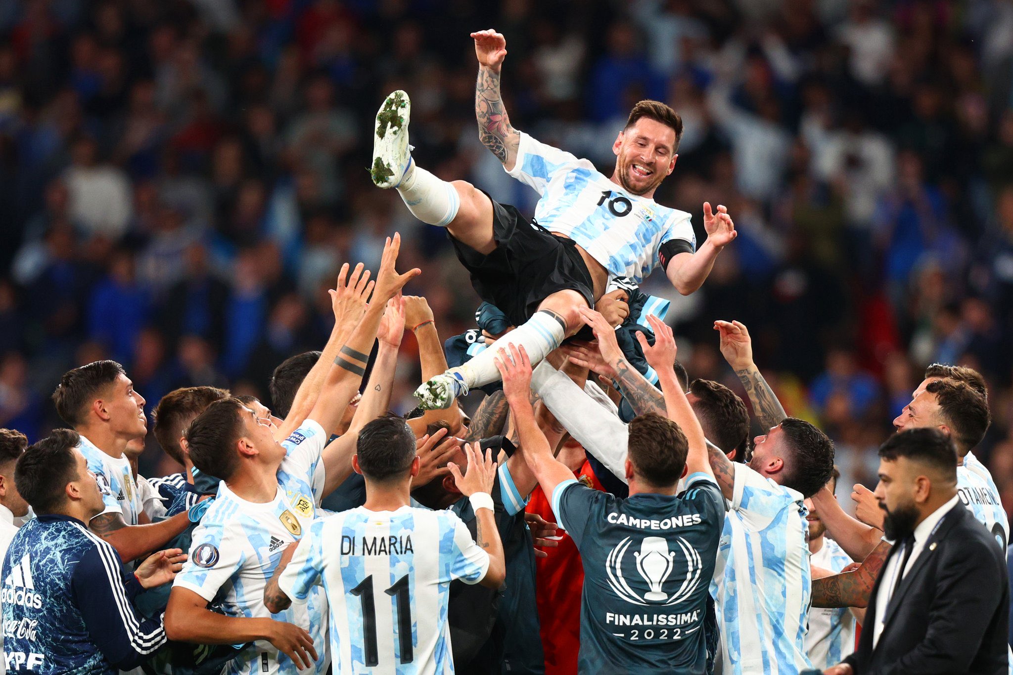 منتخب الأرجنتي يتوج بلقب كأس الأبطال (5)