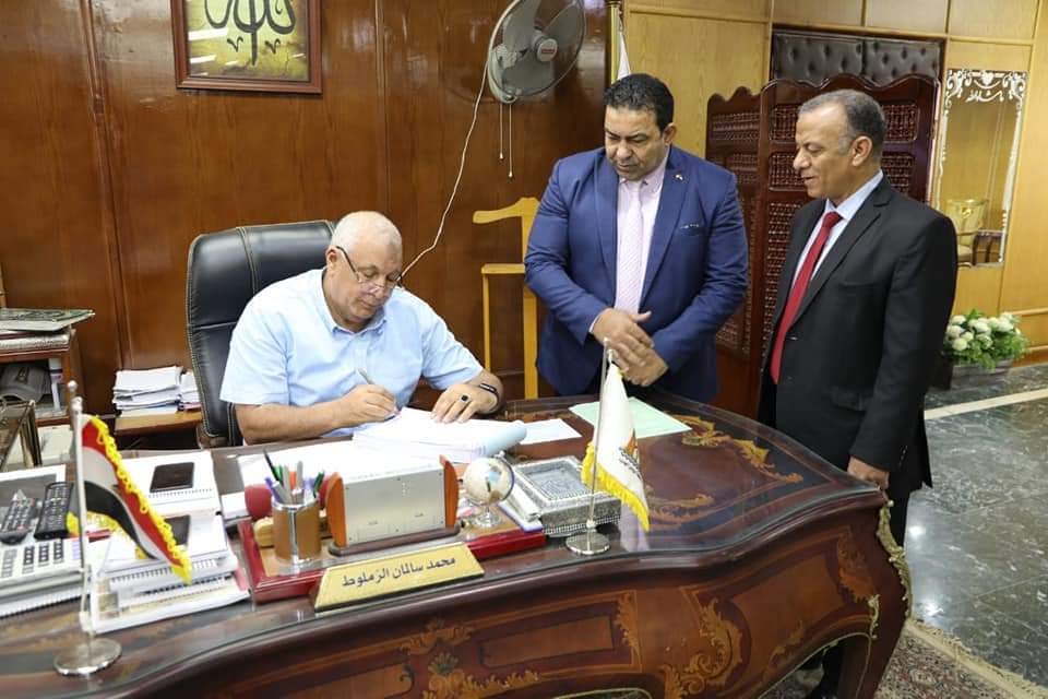 محافظ الوادى الجديد يعتمد نتيجة الشهاده الإعدادية محافظ الوادى الجديد يعتمد نتيجة الشهاده الإعدادية