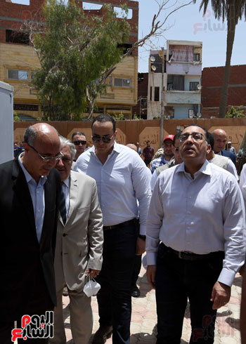 زيارة رئيس الوزراء لوحده طب الاسرة بقرية الحصص (8)