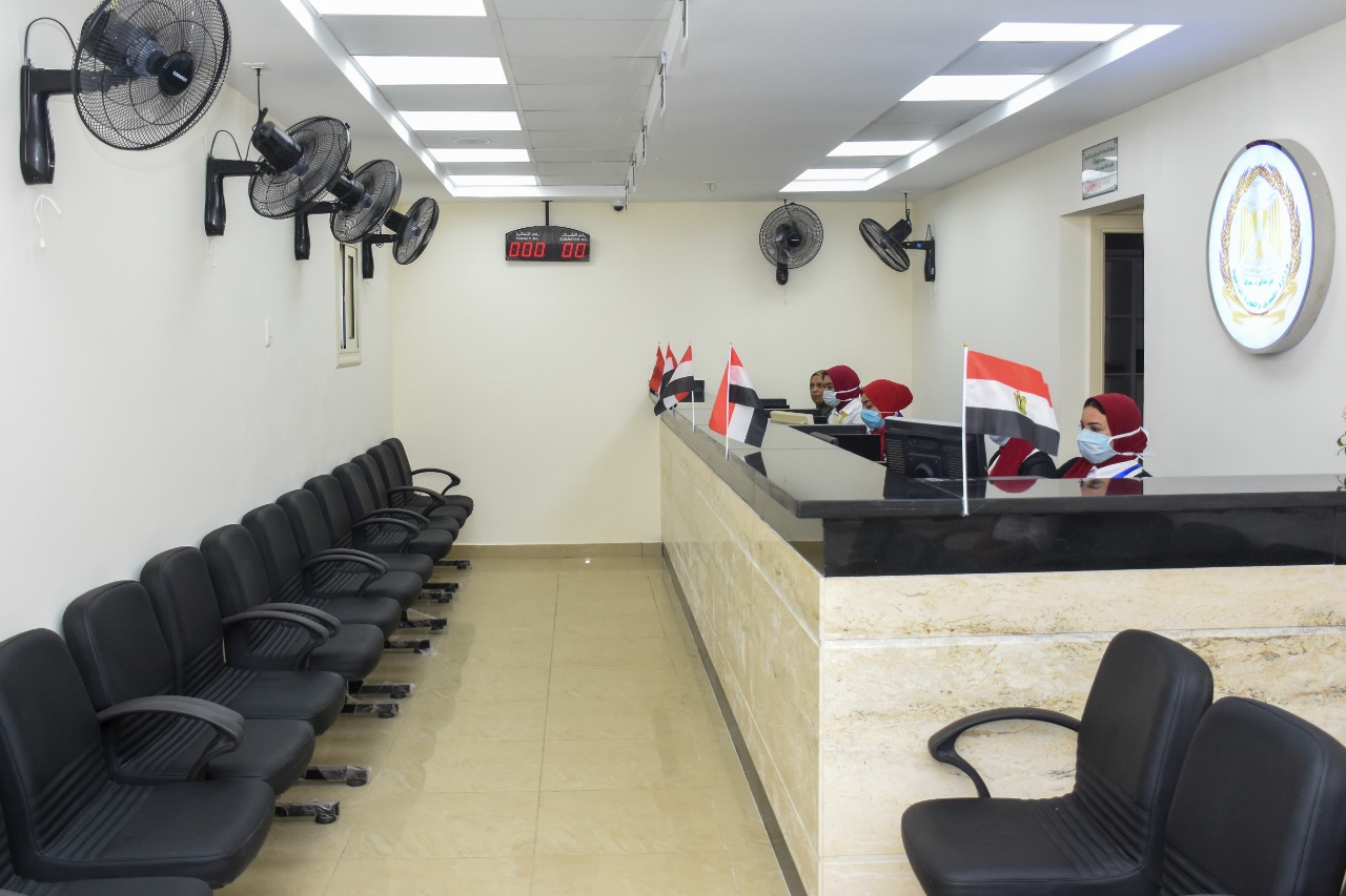 محافظ الاسكندرية يفتتح مراكز الخدامات المختلفة  (2)
