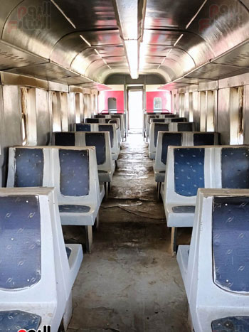 القطار-من-الداخل القطار-من-الداخل