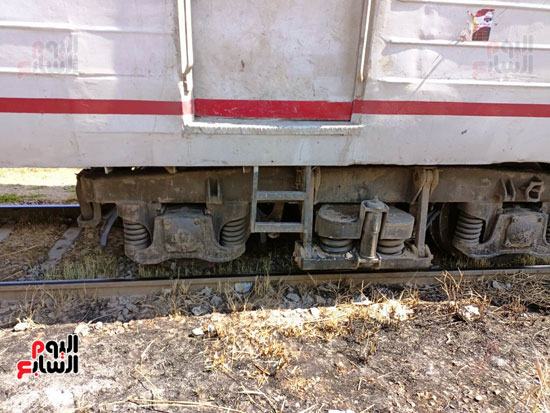 خروج-عجلات-قطار خروج-عجلات-قطار