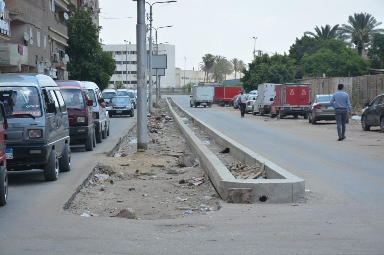 محافظ القليوبية يتابع أعمال تطوير شارع فريد ندا  (2)