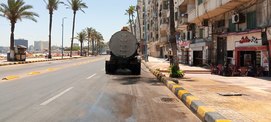 حملة تنظيف طريق كورنيش الإسكندرية (1)