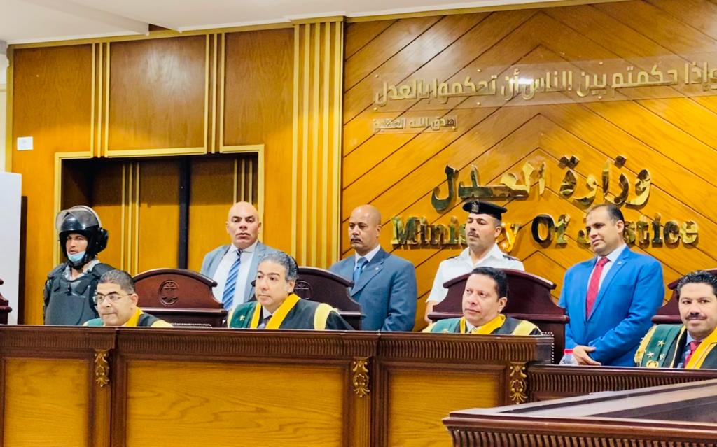 هيئة المحكمة برئاسة المستشار سامح عبد الحكم رئيس المحكمة