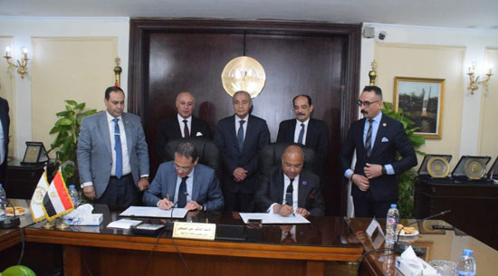 بروتوكول تعاون بين الوزارة ممثلة في جهاز تنمية التجارة الداخلية وبنك الإسكندرية (1)