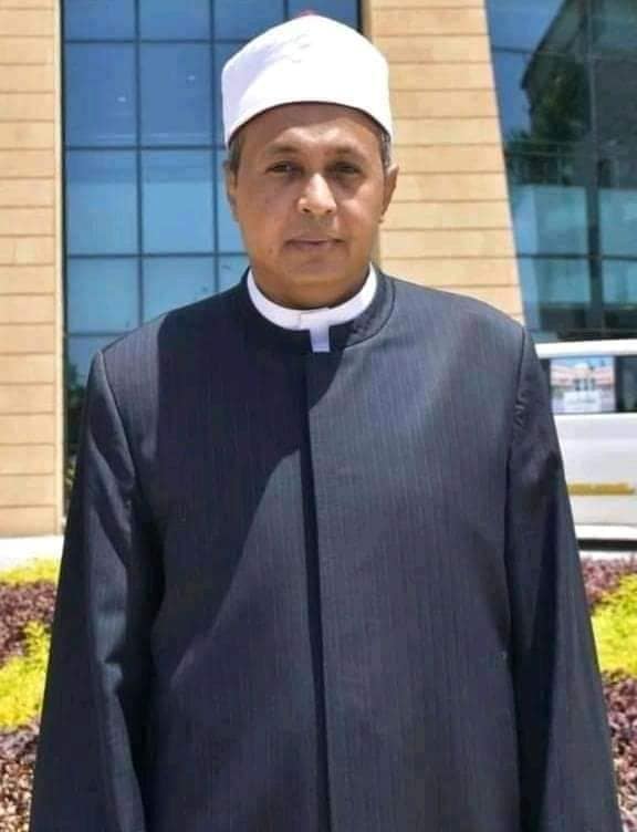 الدكتور خليفة محمد إبراهيم رئيس الإدارة المركزية لمنطقة الأقصر الأزهرية