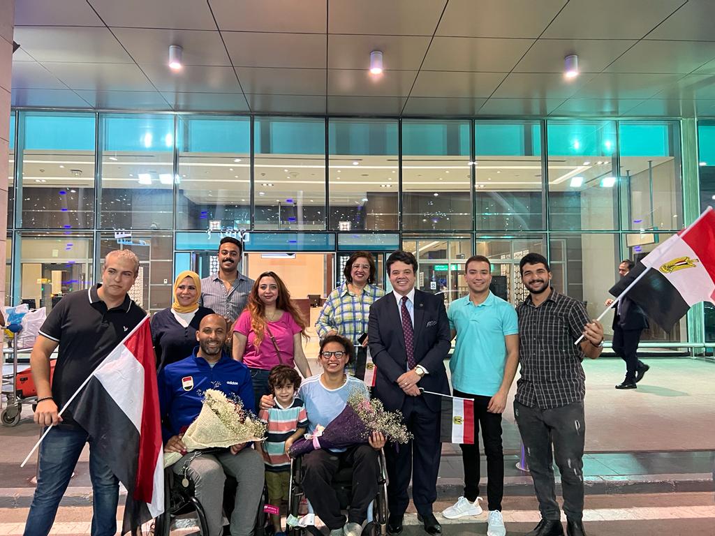 منتخب السباحة البارالمبية يصل القاهرة عقب المشاركة في بطولة العالم بالبرتغال (2)