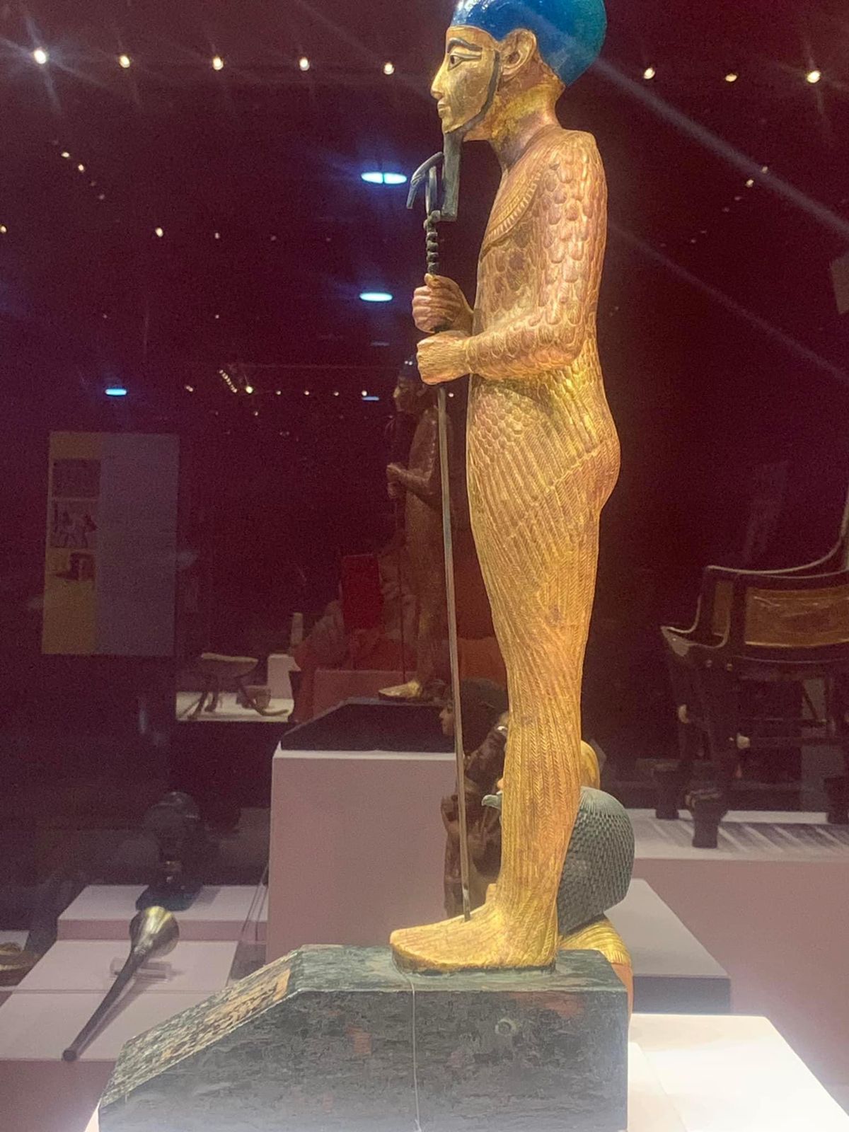 احد القطع الأثرية التي وجدت بمقبرة توت عنخ أمون 