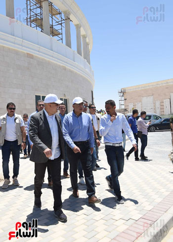 رئيس الوزراء يتفقد مدينة الثقافة والفنون بالعلمين الجديدة  (13)