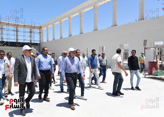 رئيس الوزراء يتفقد مدينة الثقافة والفنون بالعلمين الجديدة  (8)