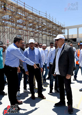 رئيس الوزراء يتفقد مدينة الثقافة والفنون بالعلمين الجديدة  (6)